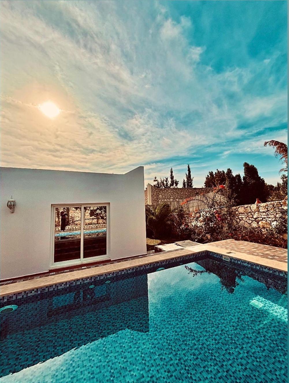Villa Aguirar *